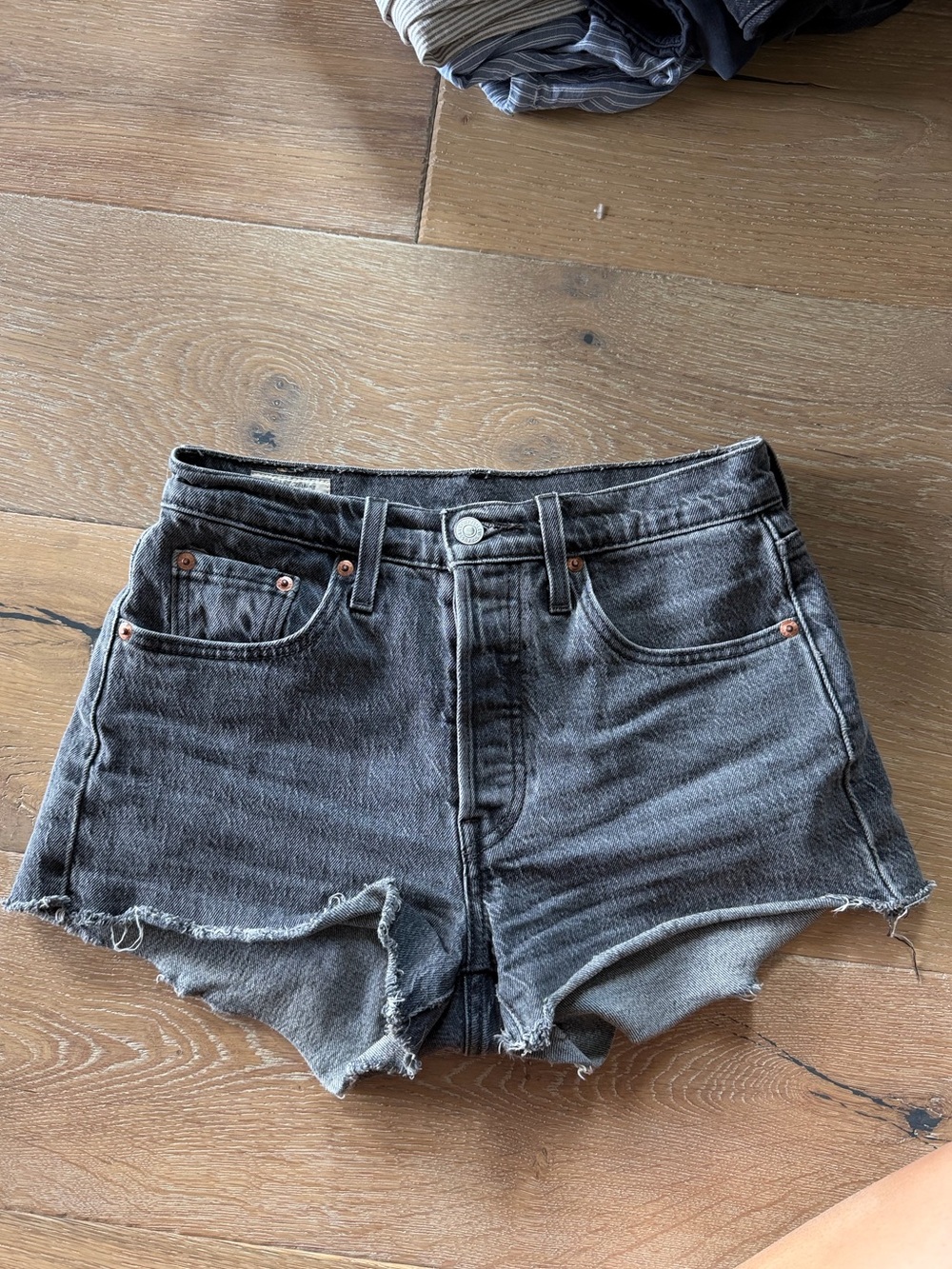 Levi’s 501 women denim shorts